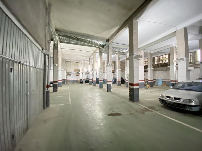 Foto 23cb41a8-04c3-4a64-9bb2-4169cbfd9e22. Parking voiture dans Santutxu-Basarrate Bilbao