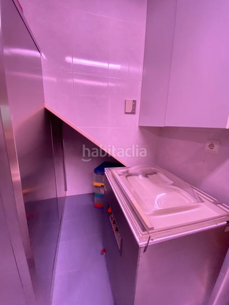 Foto b011efe2-d892-45b7-a1cb-4dac298aa9f5. Business premise with heating in Santutxu-Basarrate Bilbao