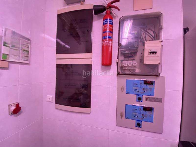 Foto cf6f9031-45ae-44f8-8049-0071749a06de. Business premise with heating in Santutxu-Basarrate Bilbao