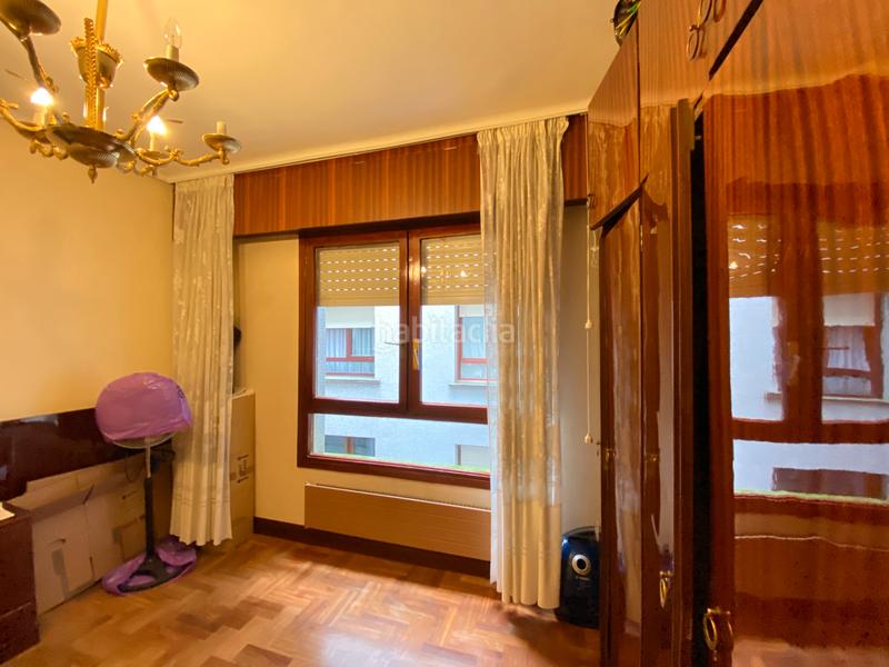Foto 5cc017fa-7b5a-4903-9583-e5783a837a18. Flat with heating parking in Santutxu-Basarrate Bilbao