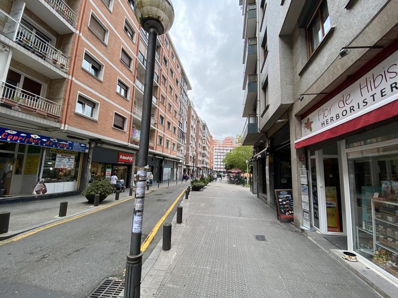 Foto 86b4fc70-fd2c-4188-9d90-adee44104c7a. Flat with heating parking in Santutxu-Basarrate Bilbao