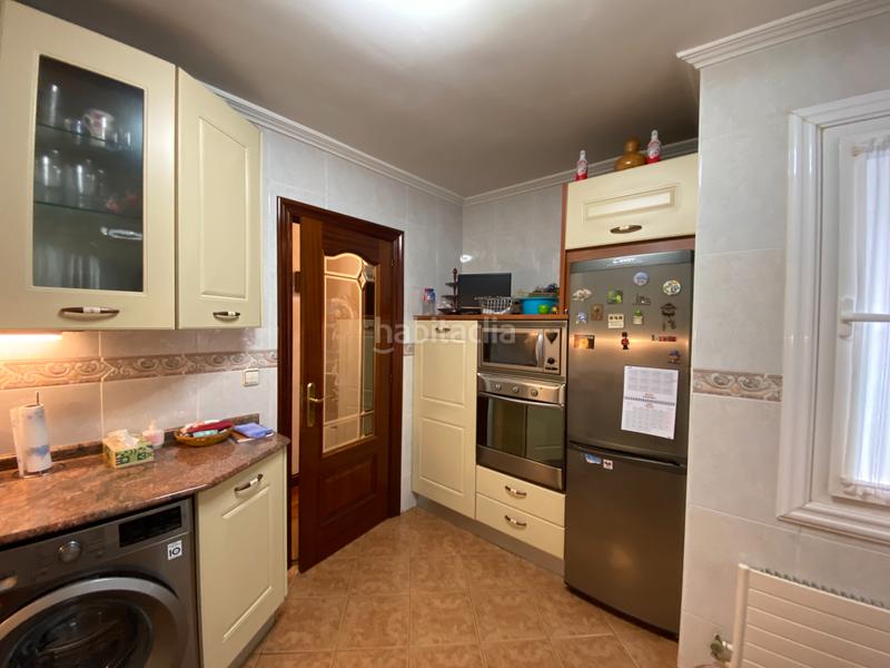 Foto d8aceab9-ea9e-42b7-b17e-5db497f59d1d. Flat with heating parking in Santutxu-Basarrate Bilbao