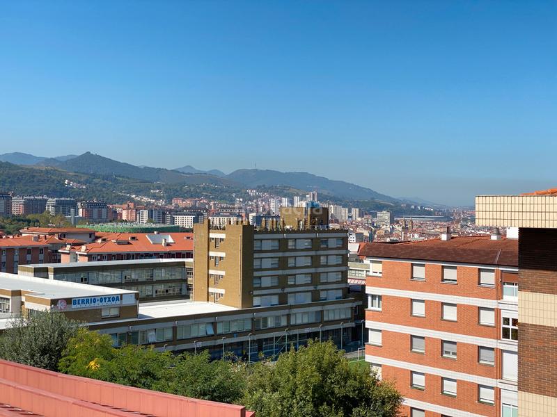 Foto 19f0c57a-cc5e-422e-b136-8e8314ddcbbf. Flat with heating in Santutxu-Basarrate Bilbao