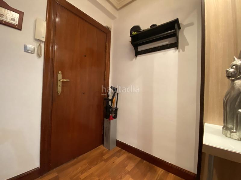 Foto c7b7dc22-ecdb-49f8-95d7-fb4c2d7fa53e. Flat with heating in Bolueta Bilbao