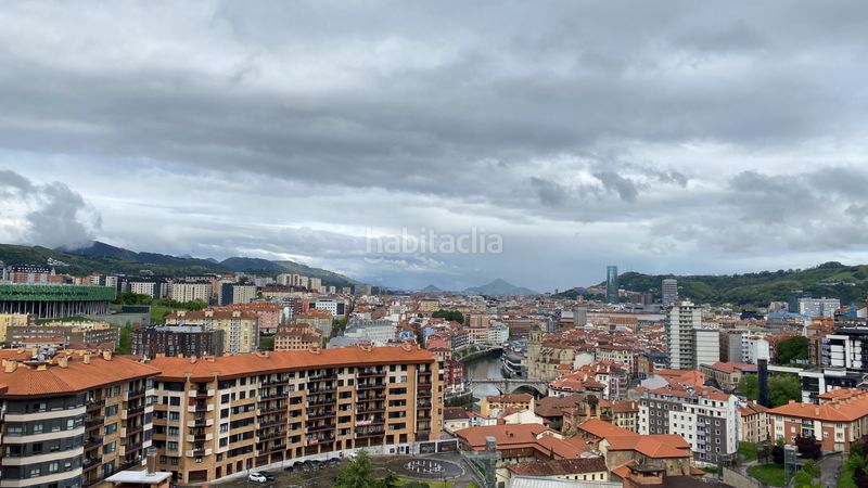 Foto 5d9fb5de-68a9-4bda-bfc9-12286852e493. Piso en Atxuri Bilbao