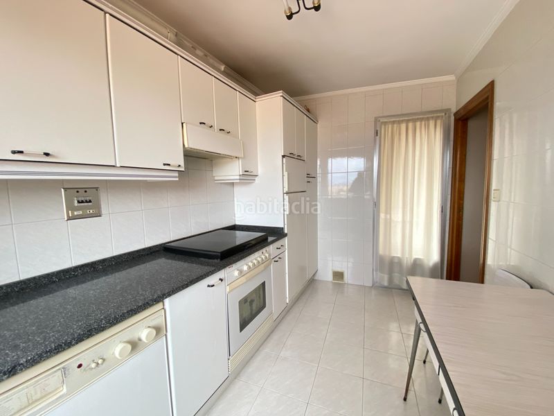 Foto ad3cb537-8b9c-4eb7-89fd-2d1e9d9715df. Piso en Atxuri Bilbao