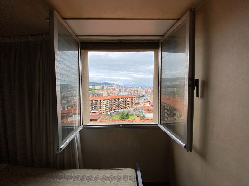 Foto bf62cf7d-bb68-4472-b45e-f345bf00a3a2. Piso en Atxuri Bilbao