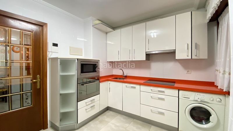 Foto f2836d7d-0116-42d4-ade2-67acc1c8d210. Affitto appartamento con riscaldamento in Santutxu-Basarrate Bilbao
