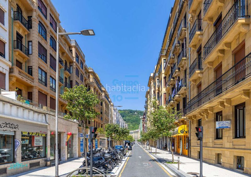 Foto fa123347-c74a-4eb5-88af-f9d24cf232bc. Pis amb calefacció a Gros Donostia - San Sebastián
