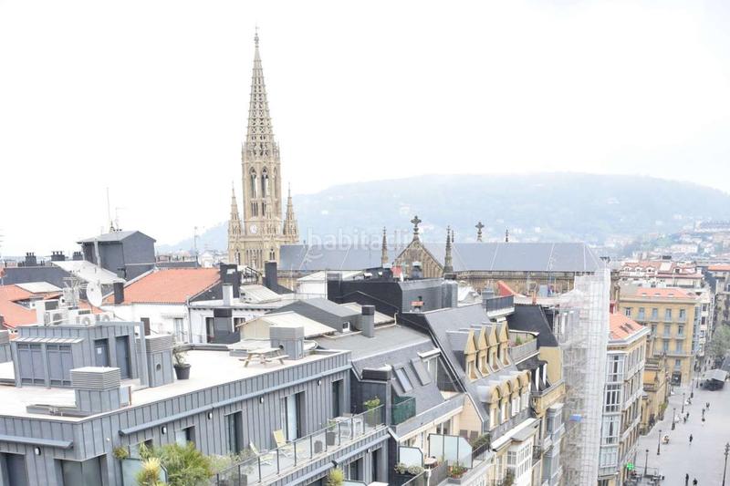 Foto 9219525c-5833-4140-bc14-fe8d60c90e16. Aparcament cotxe a Área Romántica Donostia - San Sebastián