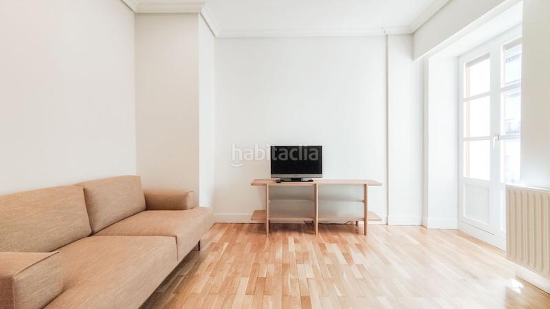 Foto 9789bb82-9a8b-46c7-a888-a12f4ffb2cd5. Location appartement dans san martzial kalea 39 dans Donostia - San Sebastián