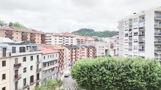 Lloguer Apartament  C/ escolta real. Alquiler estudiantes antiguo, escolta real