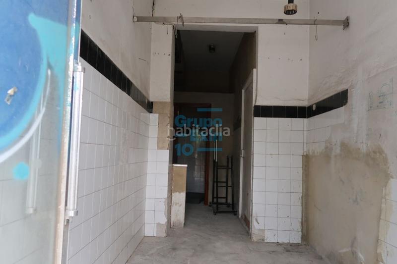 Foto 5d0a182f-ac1c-46d2-a815-ed2d2263bd8b. Local comercial  en planta baja a 2 fachadas para acondicionar. en Donostia - San Sebastián