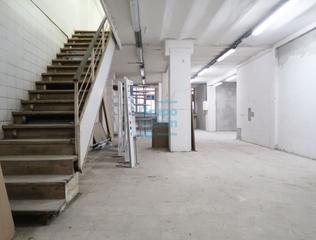 Lloguer Local Comercial  Balleneros kalea. Diáfano en planta baja de 130 m2 con entreplanta a dos fachadas.