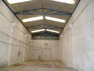Alquiler Nave industrial en Martutene. Poligono 27 p de ubarburu. nave industrial con amplio portón de