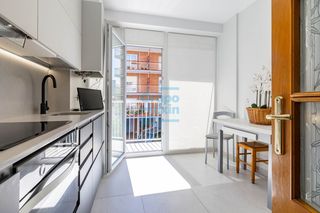 Appartamento  Juan carlos guerra kalea. Vivienda totalmente exterior con balcones a dos fachadas. zona t