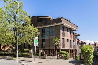 Appartamento  Aiete pasealekua. Aietecumbre, amplia vivienda totalmente exterior con terraza y p