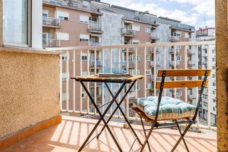 Flat  Eustasio amilibia kalea. Eustasio amilibia, vivienda en planta alta con terraza de 4 m mu