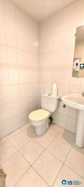 Foto 686fa809-45a1-42e2-b845-260b76c2f414. Location local commercial dans Hernani
