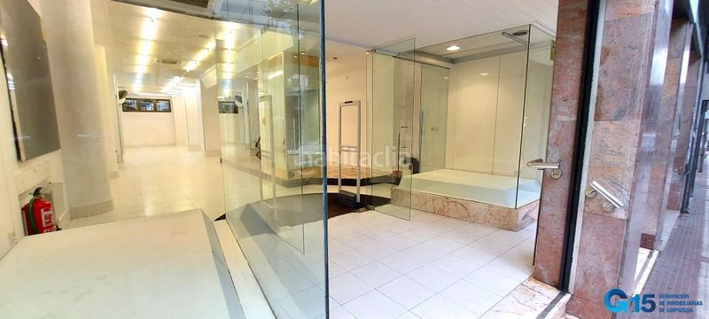 Foto acd10603-8f93-4d62-855d-6c7a2d90fab2. Location local commercial dans Hernani