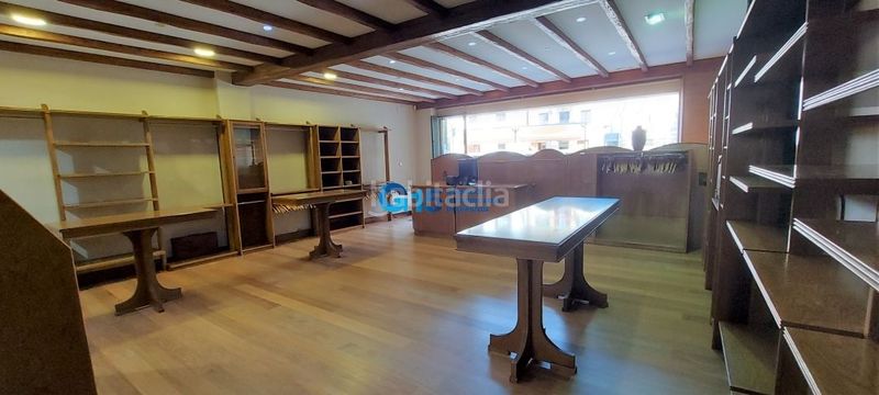 Foto 13465470-579c-4fbf-af8b-11b770dbc358. Lloguer local comercial a Usurbil