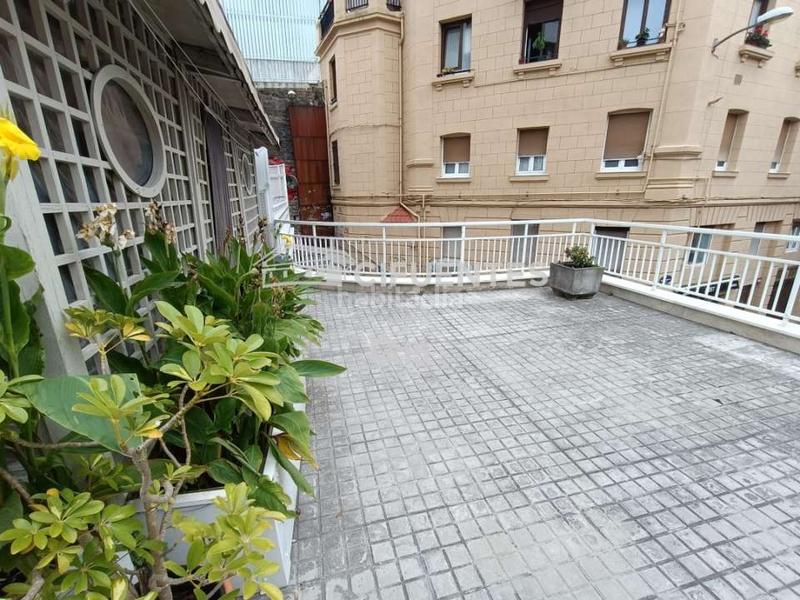 Foto 1abb4713-f316-45ac-86eb-47f3a8070a98. Rent flat with heating in Área Romántica Donostia - San Sebastián