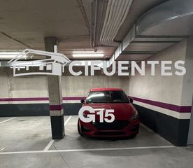 Aparcament cotxe a Pikaola Kalea
