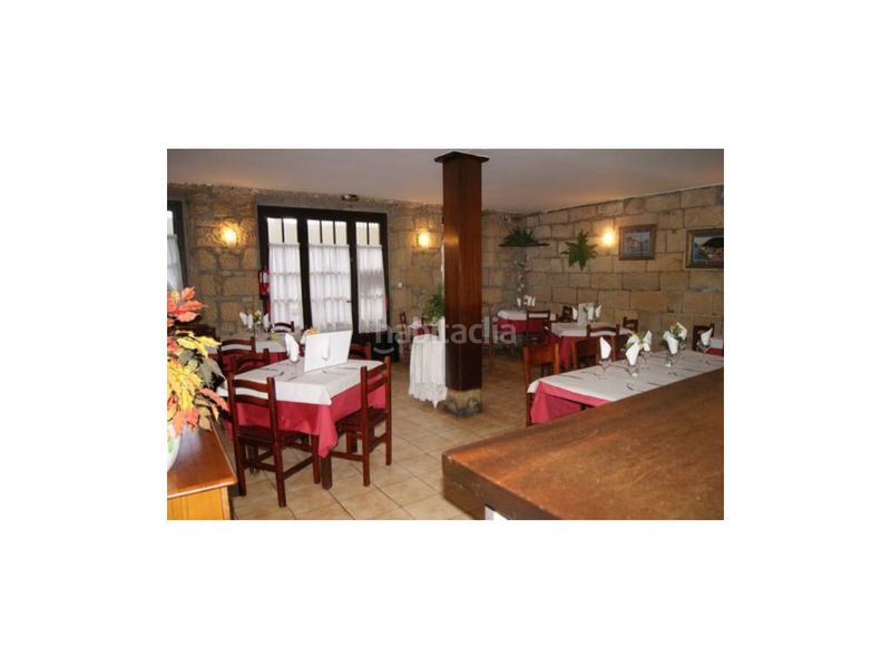 Foto f0adeb48-f2e8-4cea-90de-2e2c6b45d1ac. Local comercial a Pasaia