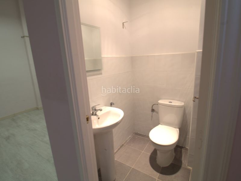 Foto a490d292-a00a-4137-aba9-a62b0384c821. Oficina a Pasaia