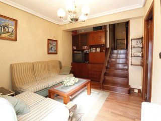 Pis  Avenida ulia. Triplex en la zona alta de trintxerpe