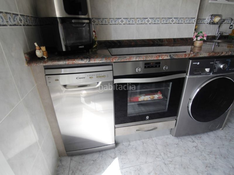 Foto 59de9a1b-cded-4dbe-ae24-ce1e40fd4ea2. Pis a Pasaia