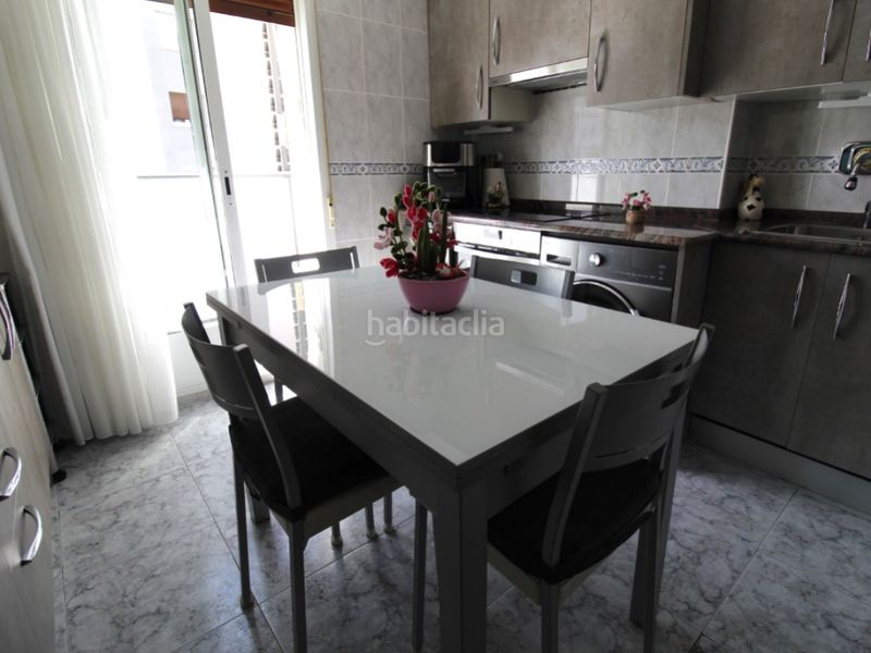 Foto 61050b4a-18fe-4569-947b-772f831b2a59. Pis a Pasaia