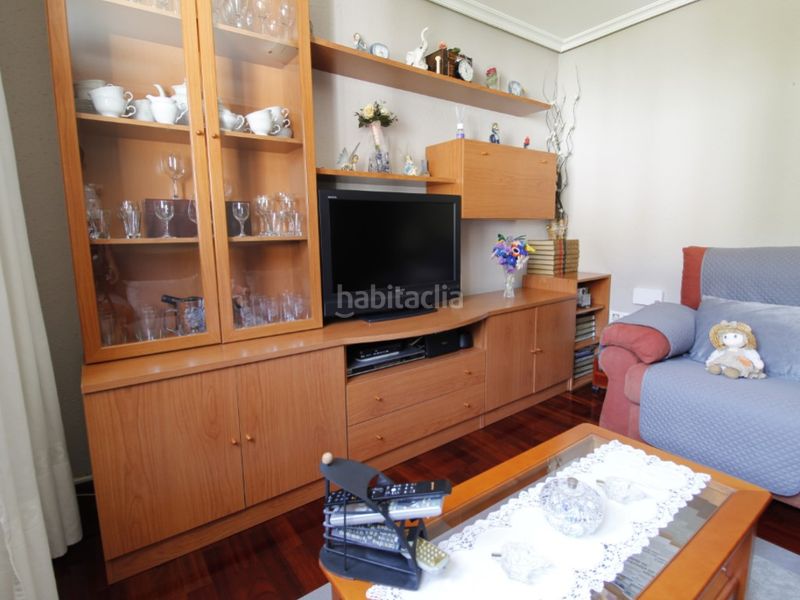 Foto f3820b60-6120-4ef1-bc01-1fa965b45426. Pis a Pasaia