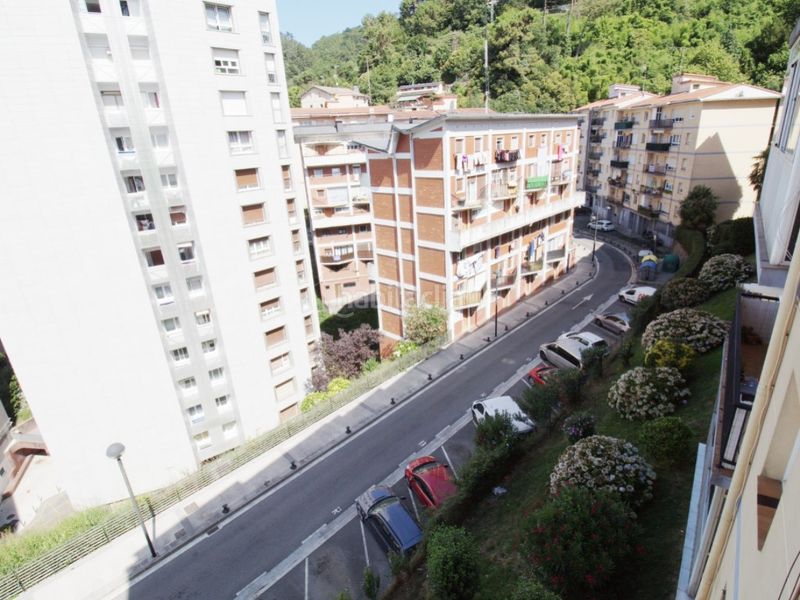 Foto dcb2349b-f867-4bd4-b168-faf2e4f72434. Pis amb aparcament a Pasaia