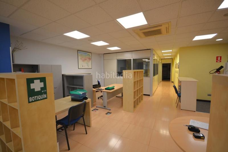 Foto 46c9ebb6-ad2f-4d8b-9af1-46d2d6f55451. Oficina amb aparcament a Ibaeta Donostia - San Sebastián