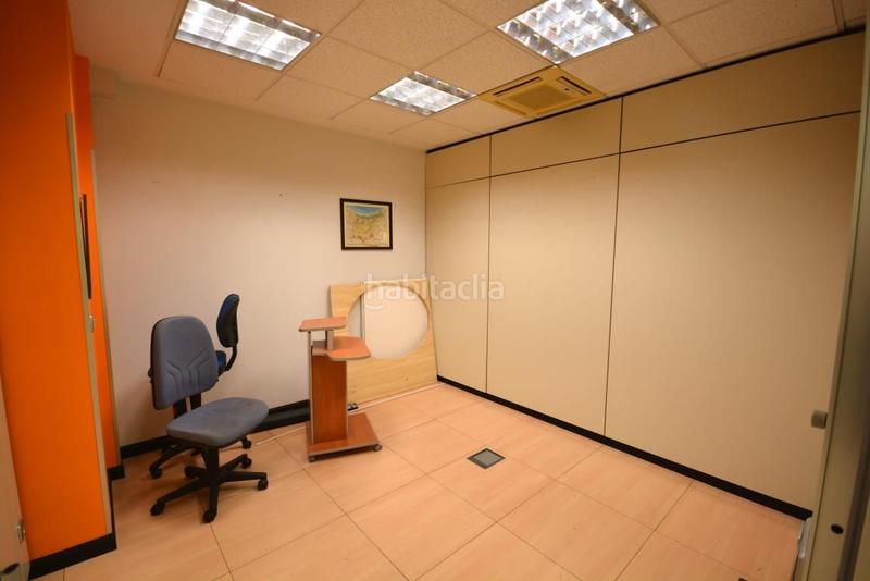 Foto db14ca90-fd0a-4b66-8fc6-7860ee0759f9. Oficina amb aparcament a Ibaeta Donostia - San Sebastián