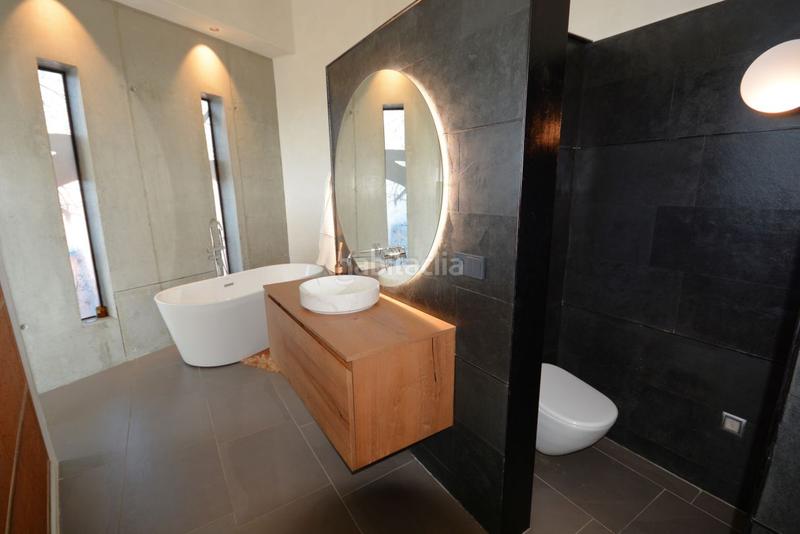 Foto 21aa2b9b-6797-4bd7-95da-dc8e30b4c1fb. Casa amb calefacció aparcament piscina a Miramon-Zorroaga Donostia - San Sebastián