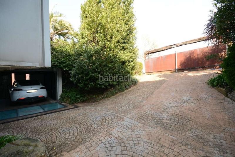 Foto bf7ab553-9d61-4d0b-9553-7b70073bd9c5. Casa amb calefacció aparcament piscina a Miramon-Zorroaga Donostia - San Sebastián
