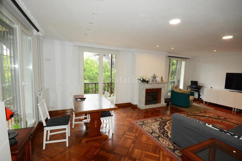 Foto 00857de5-9ac2-40c6-b94c-cf8558ef10b7. House with heating parking in Igeldo Donostia - San Sebastián
