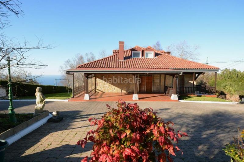 Foto 433dbe61-8f8b-4599-9097-2a32331b6503. House with heating parking in Igeldo Donostia - San Sebastián