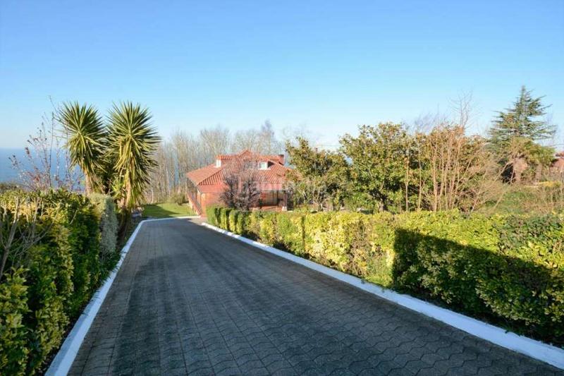 Foto 5ea699a5-dd9f-4db3-ad5f-dabc6588dc9c. House with heating parking in Igeldo Donostia - San Sebastián