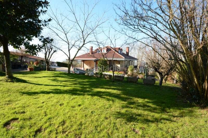 Foto 61b5fffa-fddd-4d06-a3c6-8c083a9de8cd. House with heating parking in Igeldo Donostia - San Sebastián