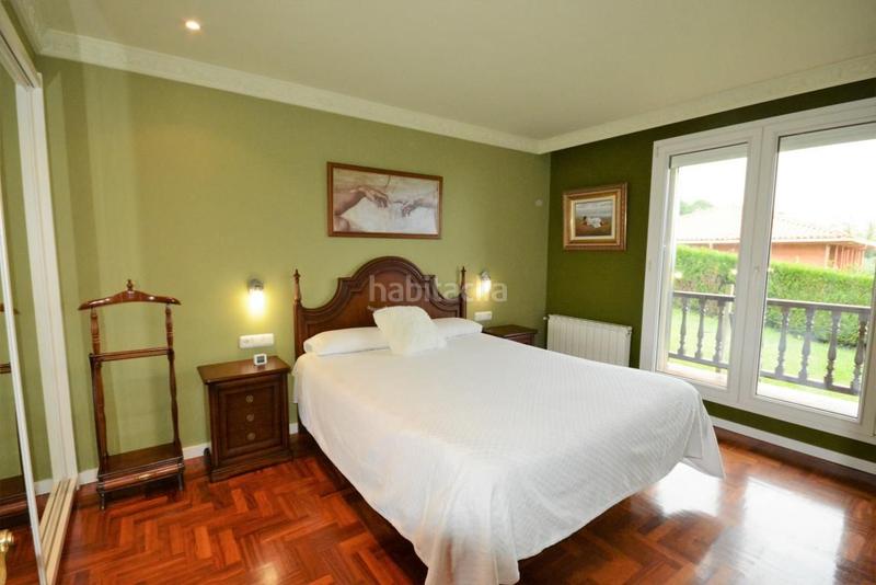 Foto 8df53c09-2671-4fa7-9f53-2ea4da29e564. House with heating parking in Igeldo Donostia - San Sebastián