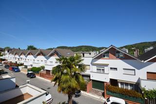 Reihenhaus  Montesol etxetaldea. Villa adosada en alto miracruz., urbanización privada montesol e