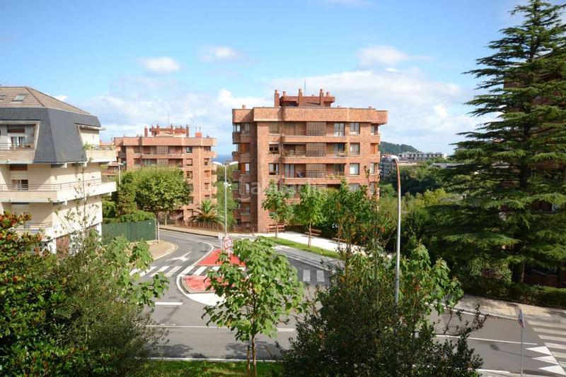 Foto 6fcc6cfb-b926-4af8-b80a-32bcbc1a1215. Alquiler piso antiguo Aiete piso de alquiler para estudiantes en Donostia - San Sebastián
