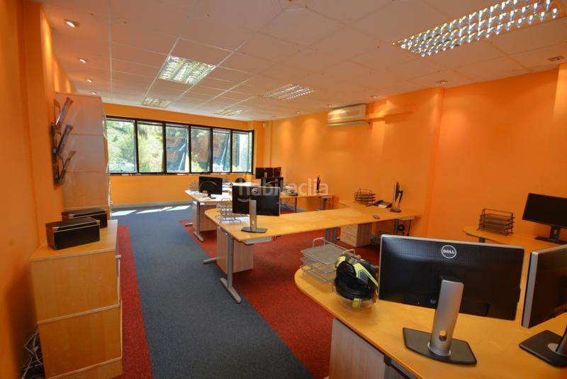 Foto 592d0524-03b6-4b50-9894-7cd428a0f56b. Oficina amb calefacció aparcament a Ibaeta Donostia - San Sebastián