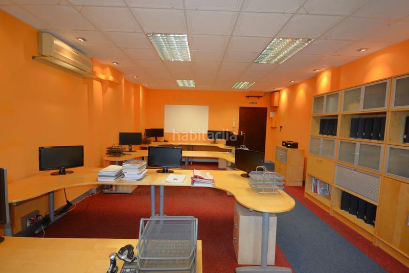 Foto 72446446-fd0a-4525-a2f4-e9c4dd5288d2. Oficina amb calefacció aparcament a Ibaeta Donostia - San Sebastián