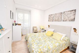 Pis  Avenida de zarautz. Avda. de zarautz. 4 habitaciones con licencia turística. junto a