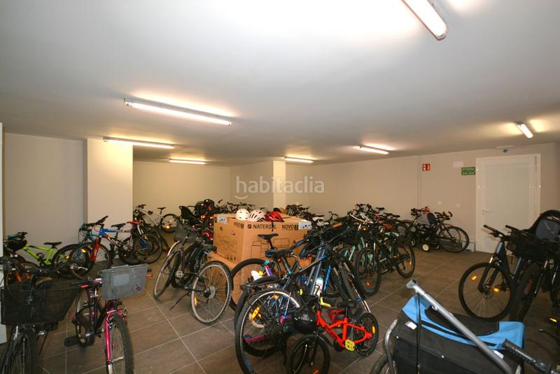 Foto c6d898dd-b53b-4ce1-b6fd-c6c7f5f1e196. Pis amb calefacció aparcament piscina a Pinar - Anaka - Belaskoenea Irun