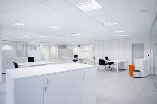 Büro  Zuatzu. Zuatzu. inversión. magnifica oficina a tres fachadas.